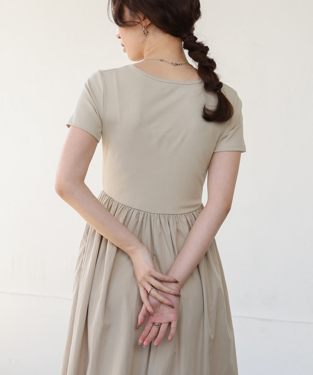 フロントギャザー異素材ドッキングワンピース