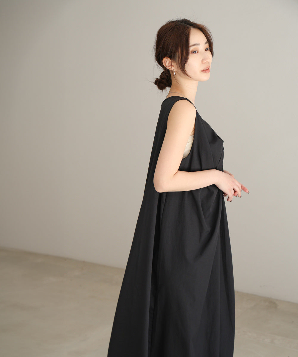 フロントねじりワンピース