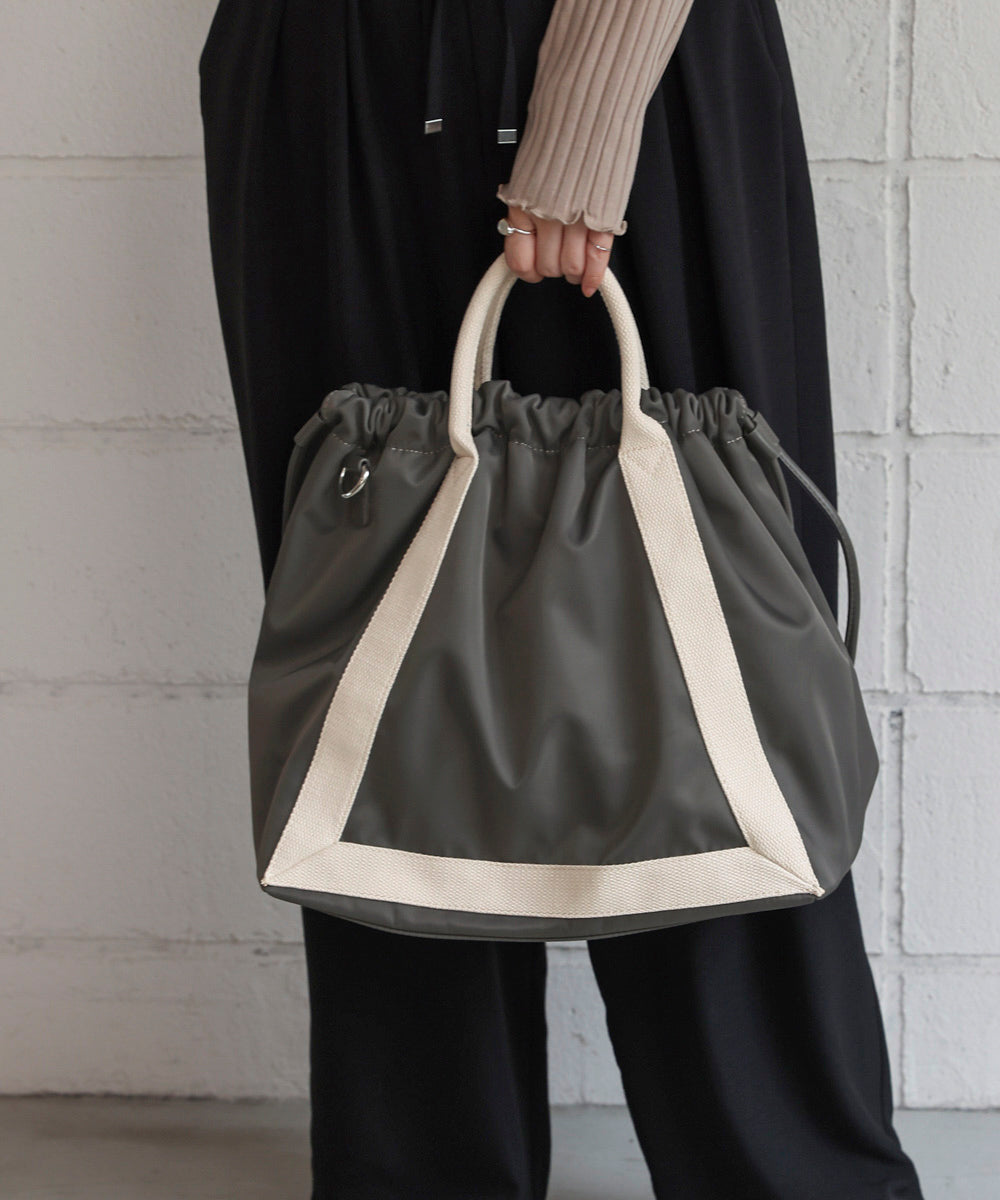 ライントートバック