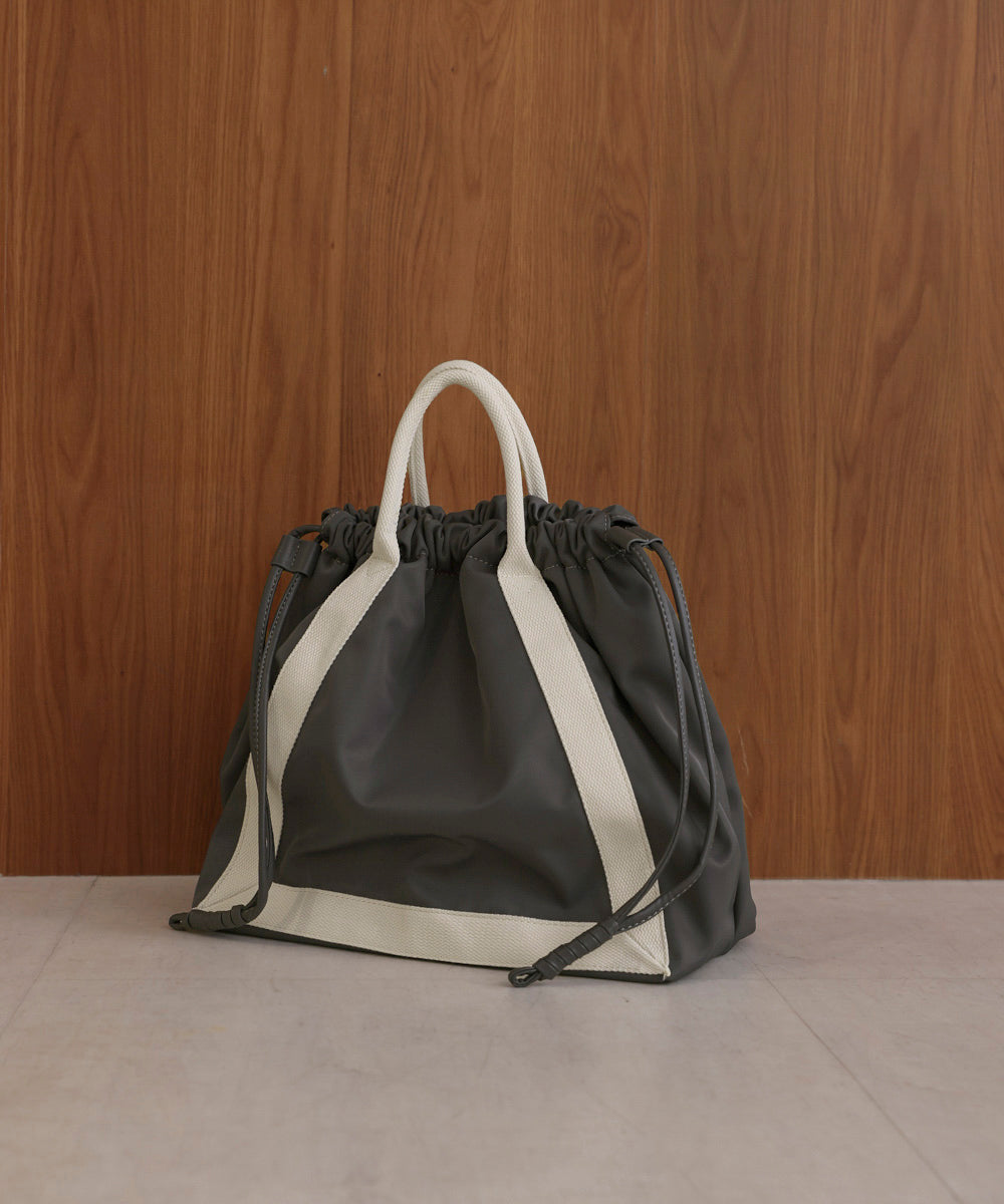 ライントートバック