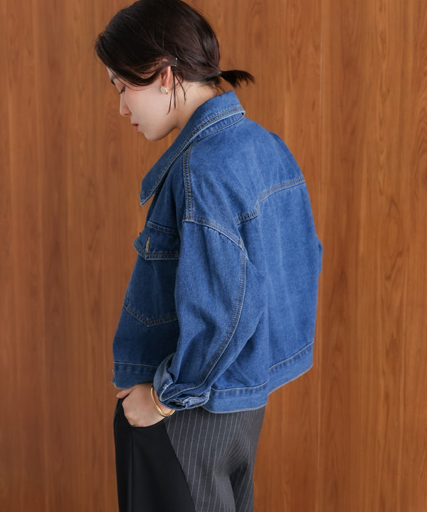 ショート丈デニムジャケット