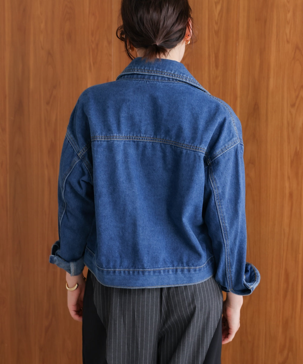 ショート丈デニムジャケット