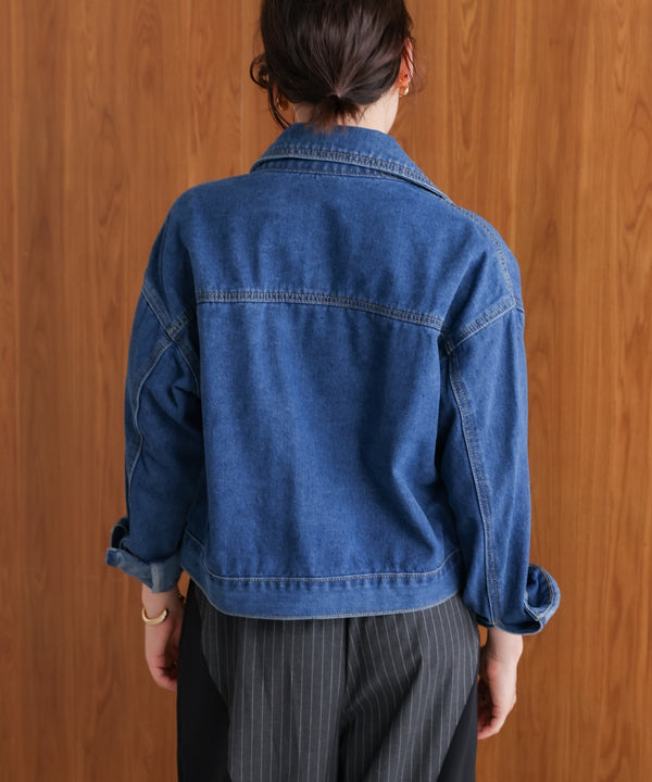 ショート丈デニムジャケット