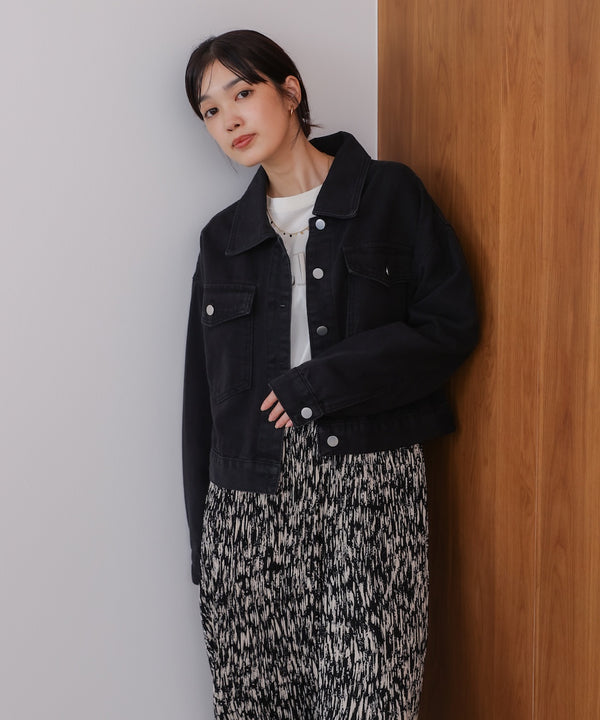ショート丈デニムジャケット