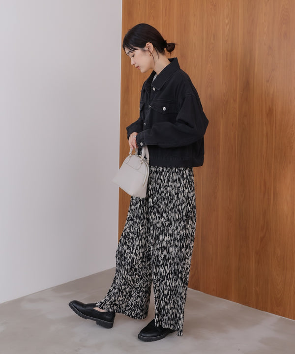 ショート丈デニムジャケット