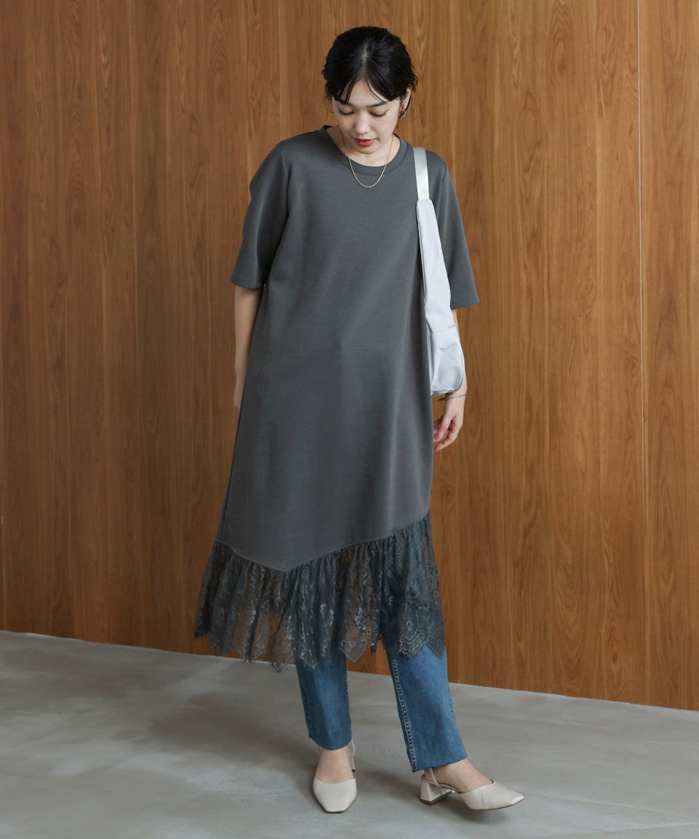 裾レースワンピース