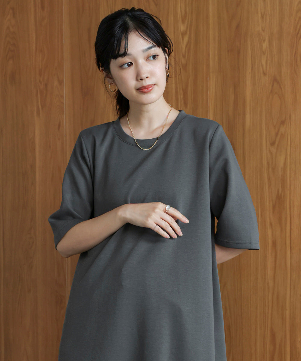 裾レースワンピース