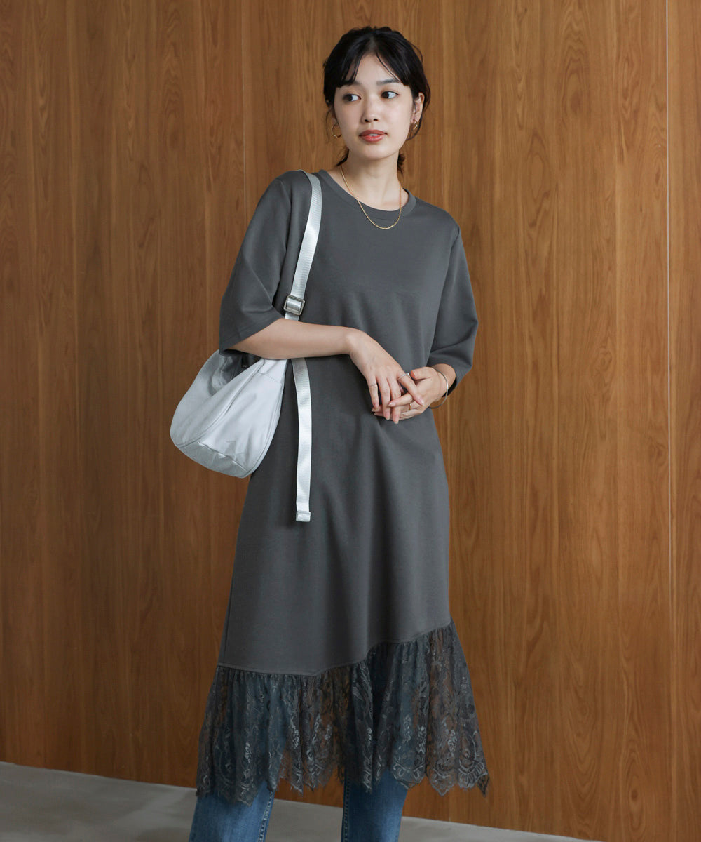 裾レースワンピース