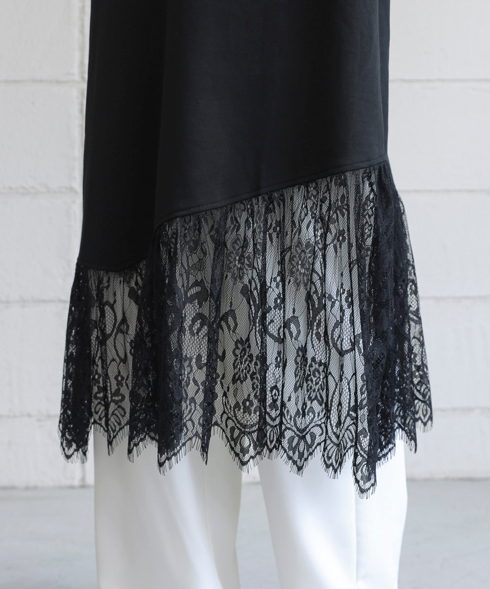 裾レースワンピース