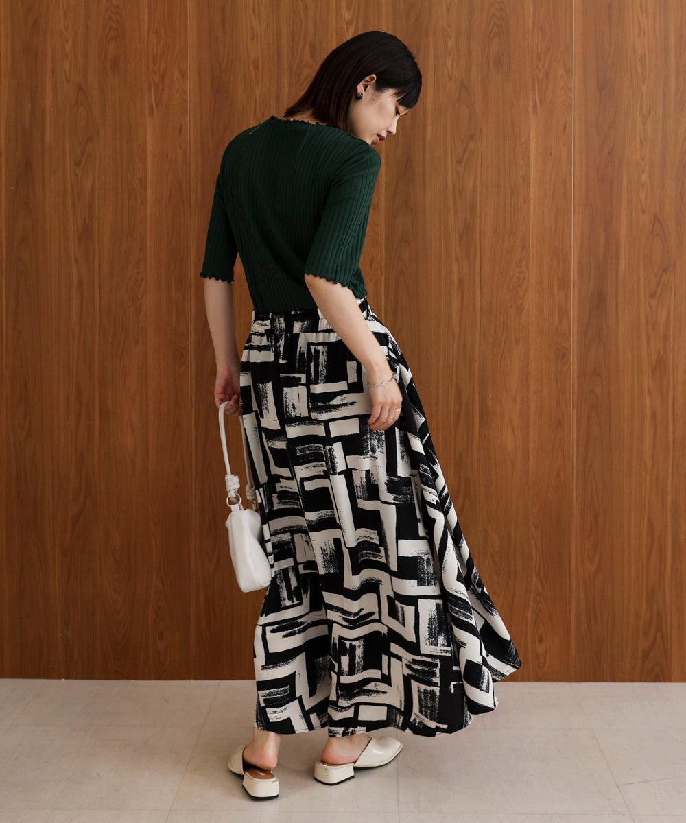 モノトーン柄パンツ