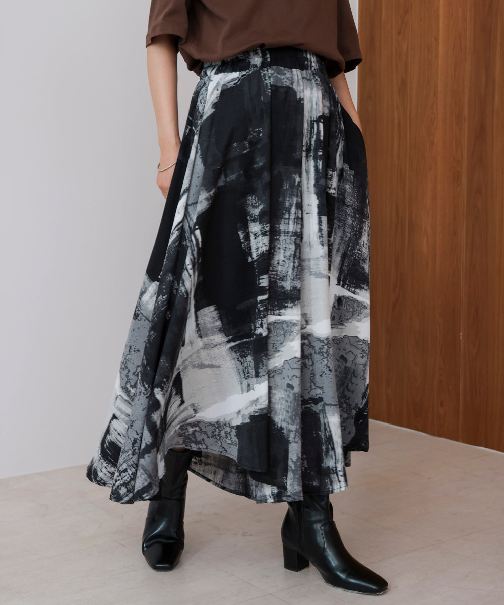 モノトーン柄パンツ