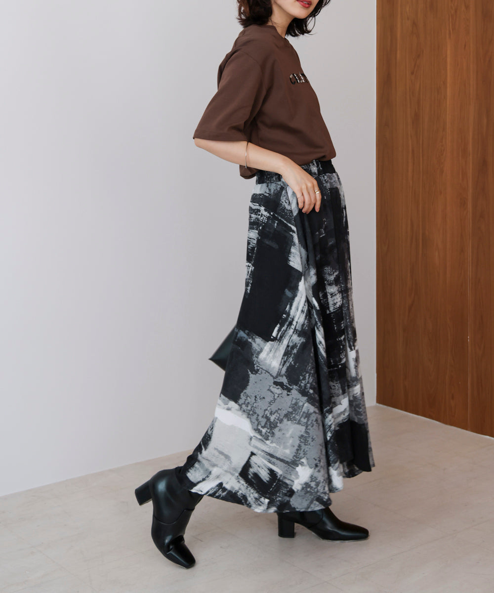 モノトーン柄パンツ