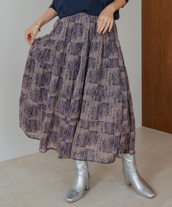 柄ティアードスカート