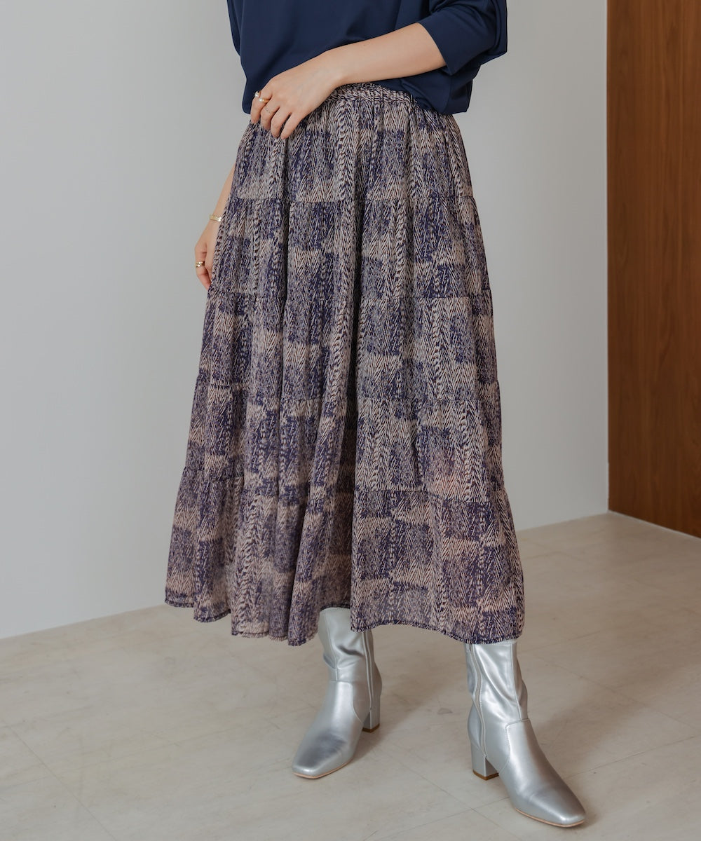 柄ティアードスカート