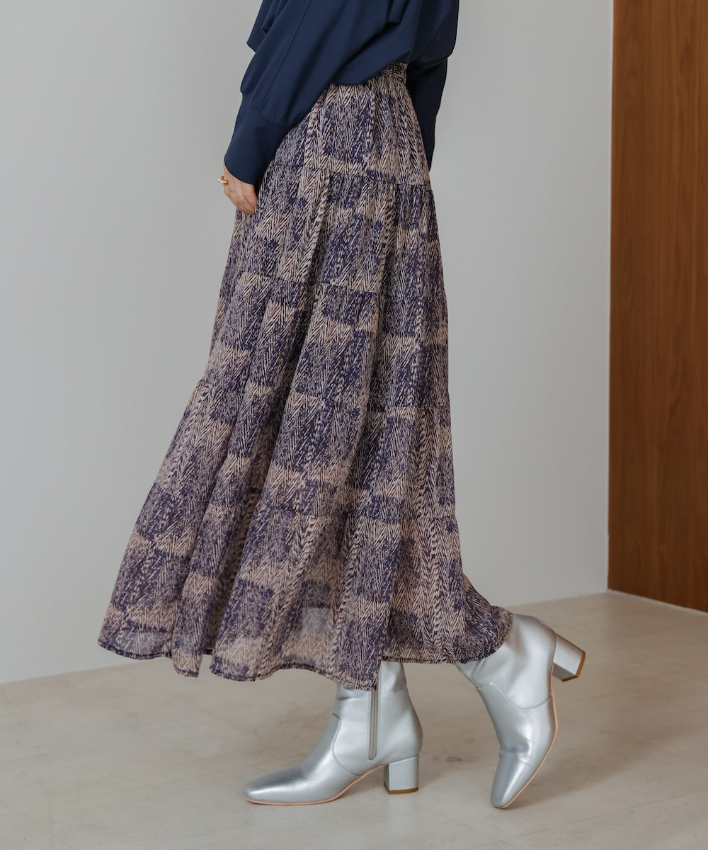 柄ティアードスカート