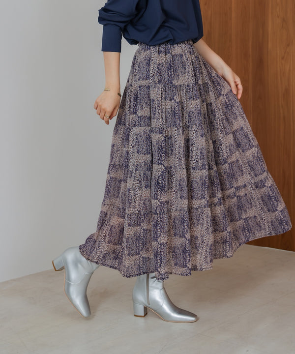 柄ティアードスカート