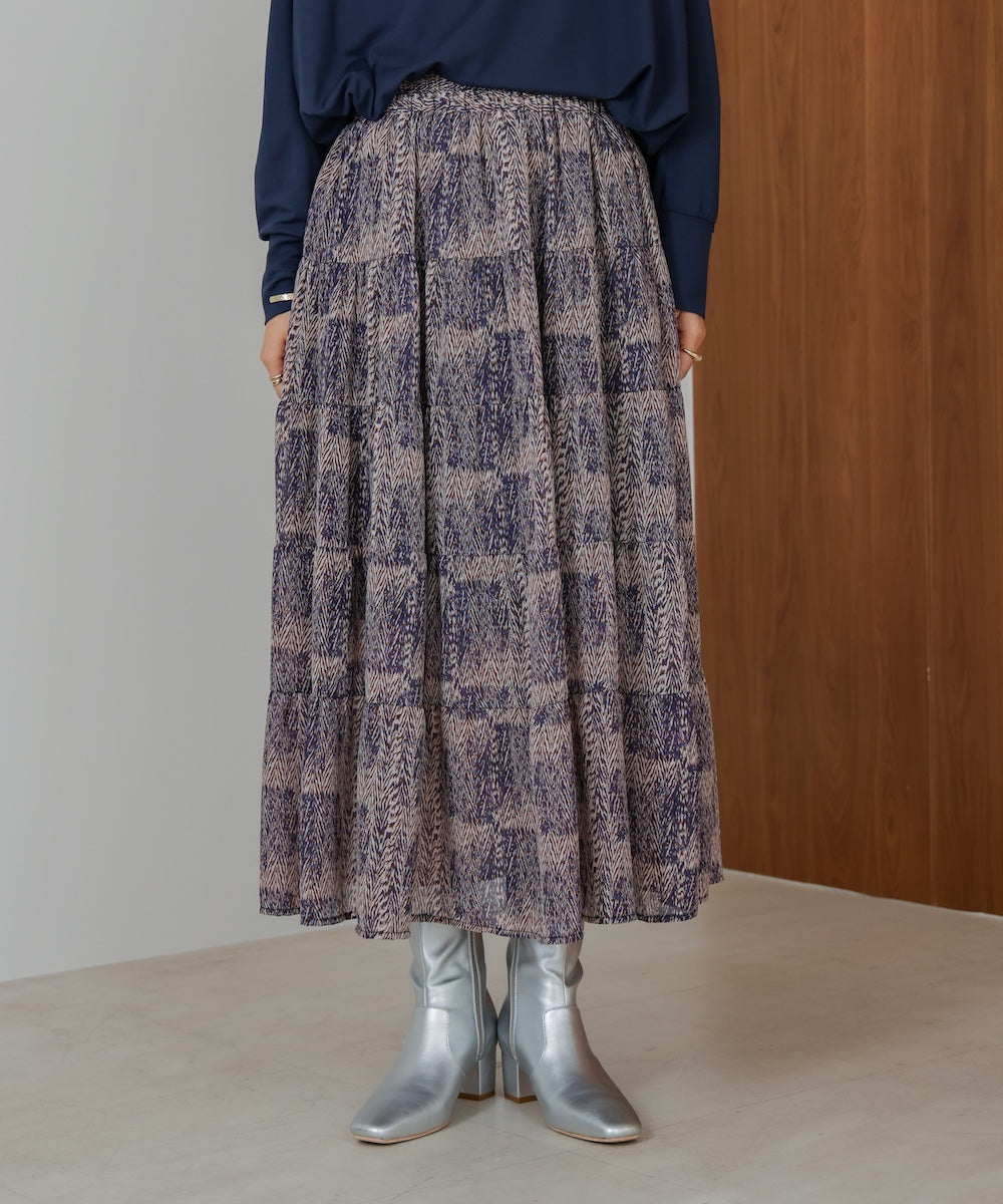 柄ティアードスカート