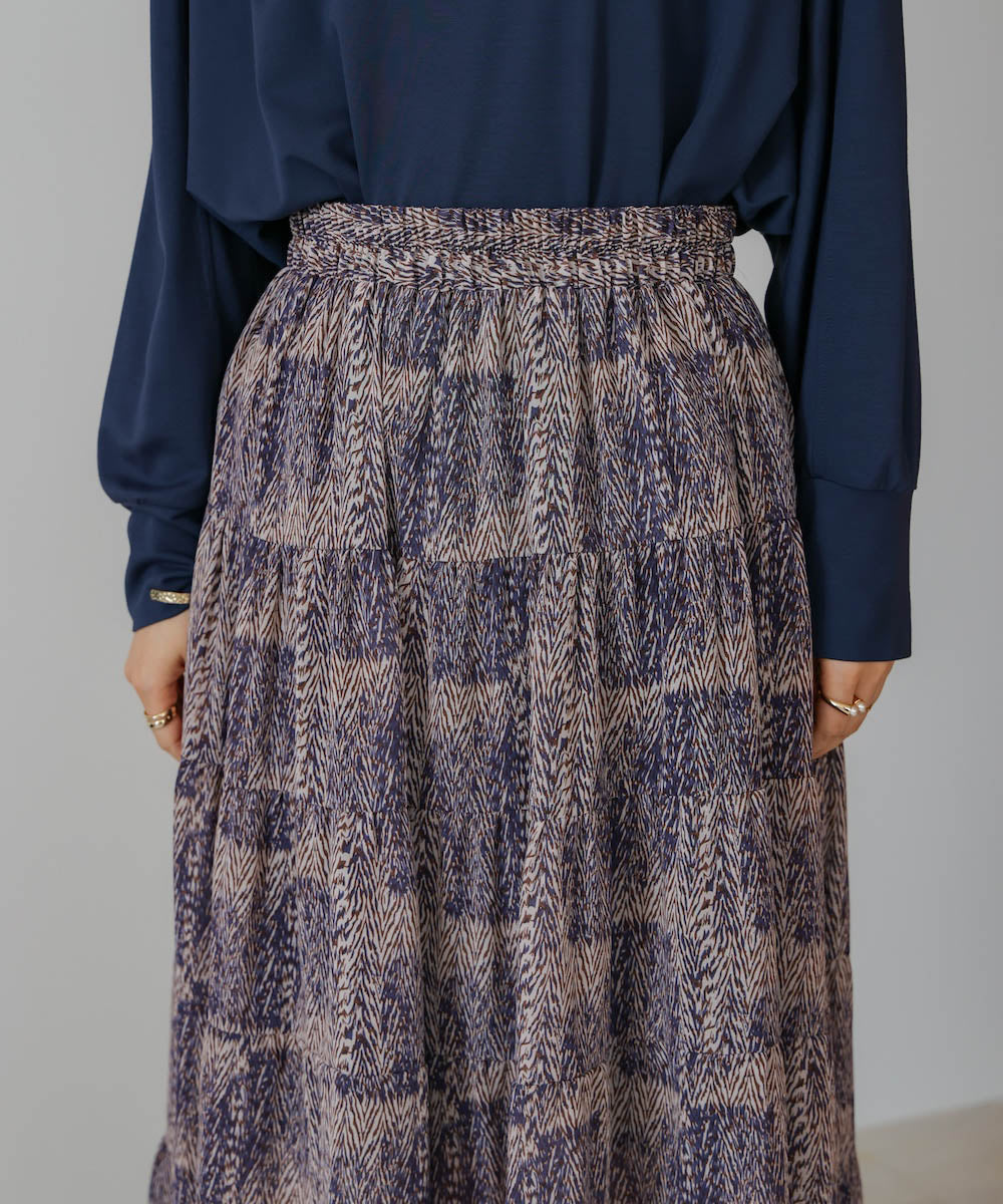 柄ティアードスカート