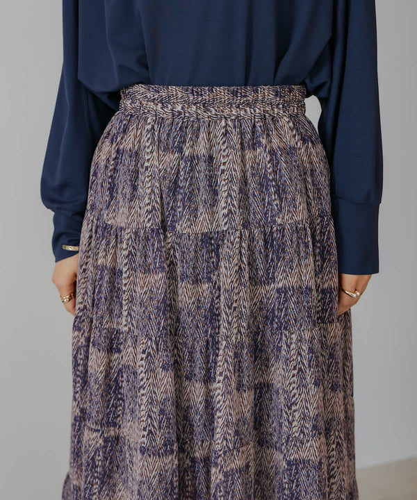 柄ティアードスカート