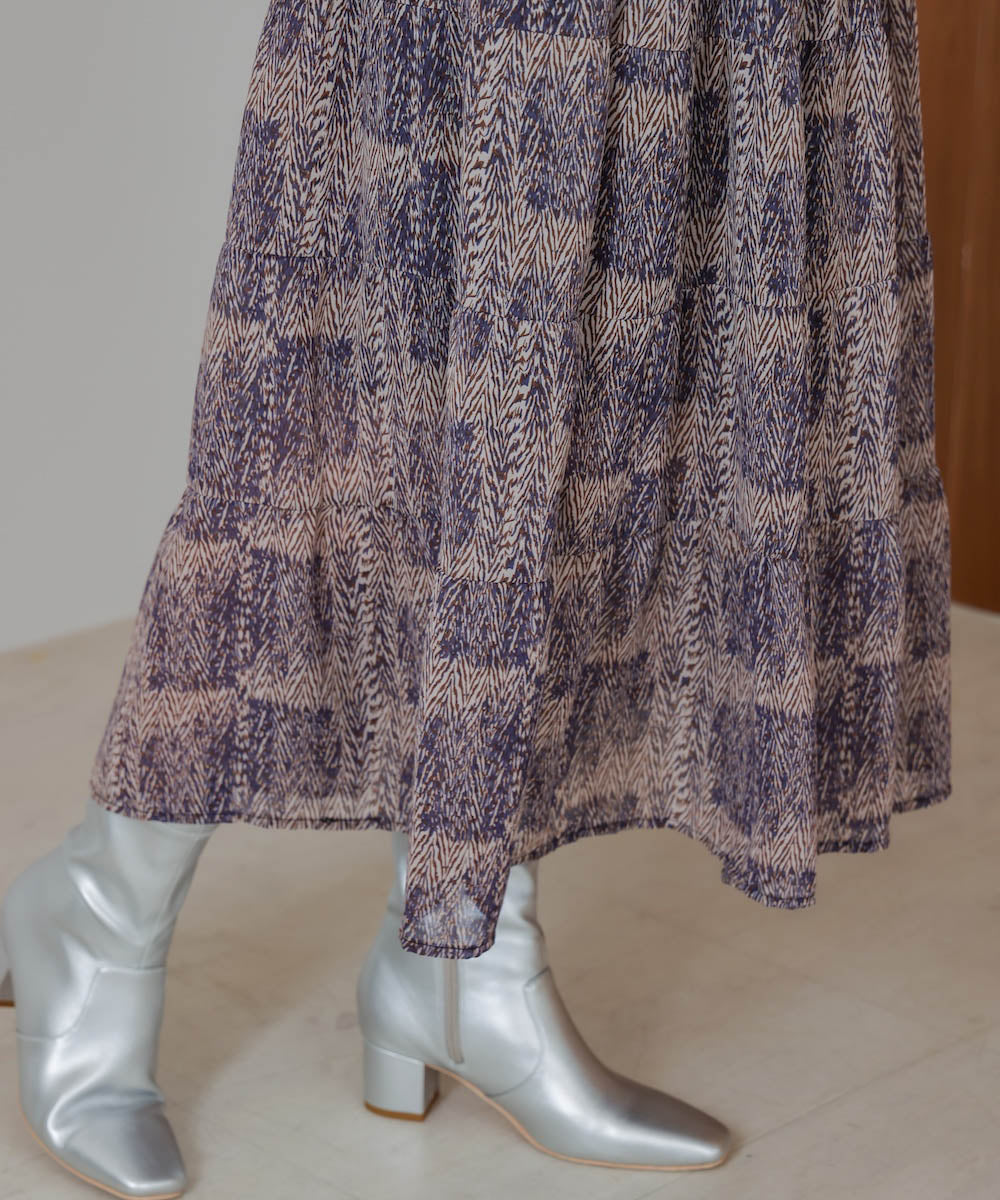 柄ティアードスカート