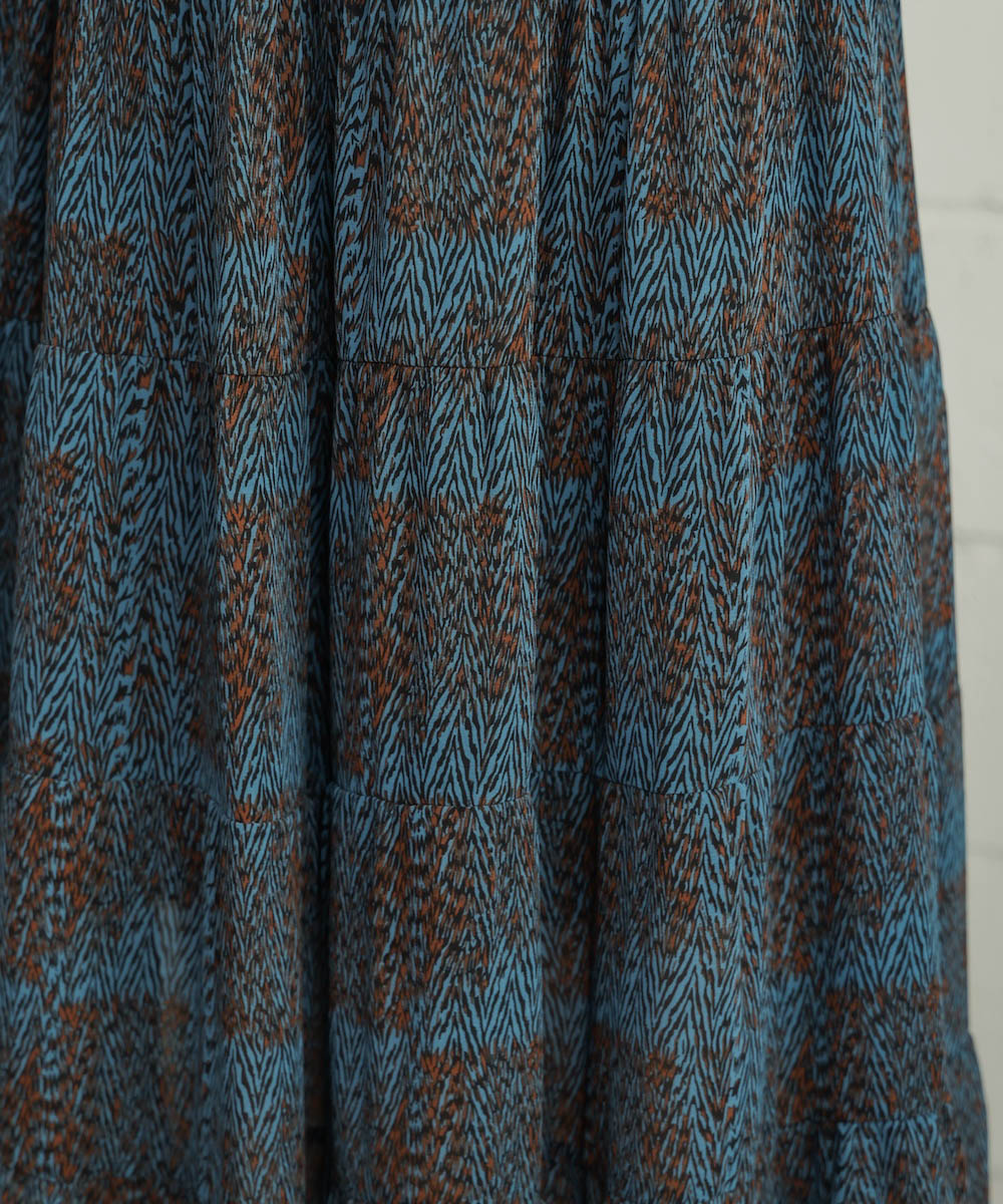 柄ティアードスカート