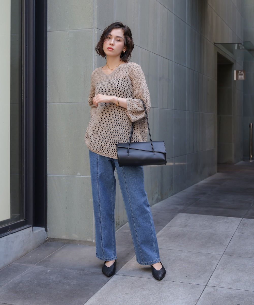 Vネックメッシュニット