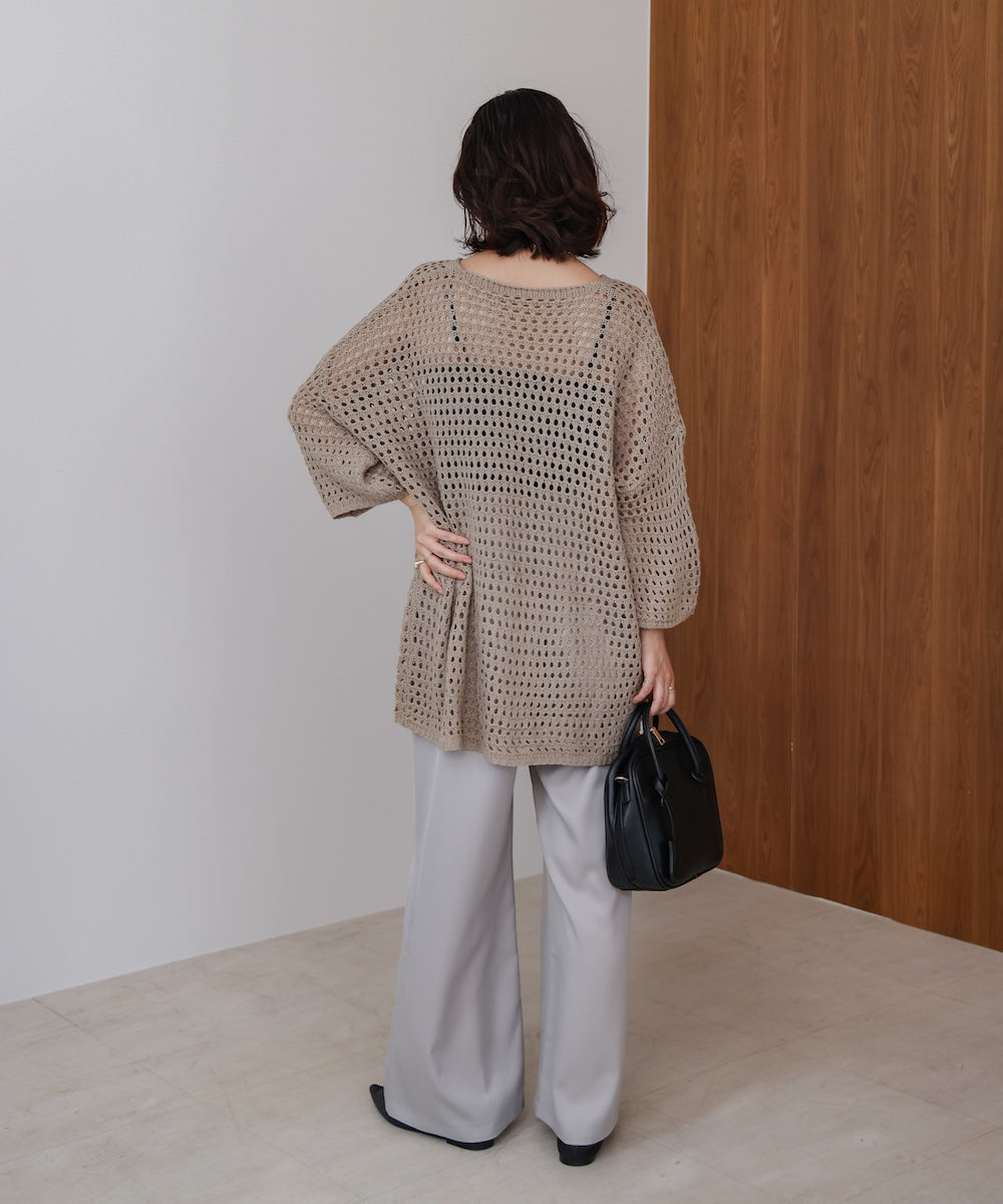 Vネックメッシュニット