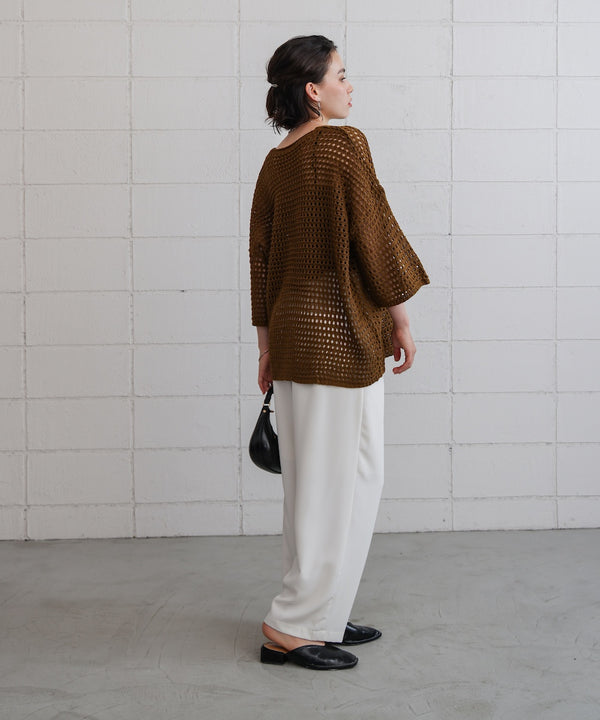 Vネックメッシュニット