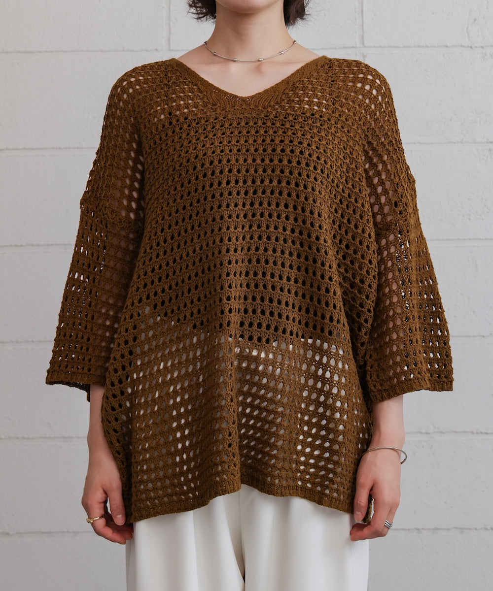 Vネックメッシュニット