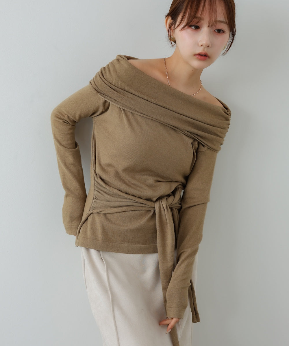 オフショルウエストマークトップス