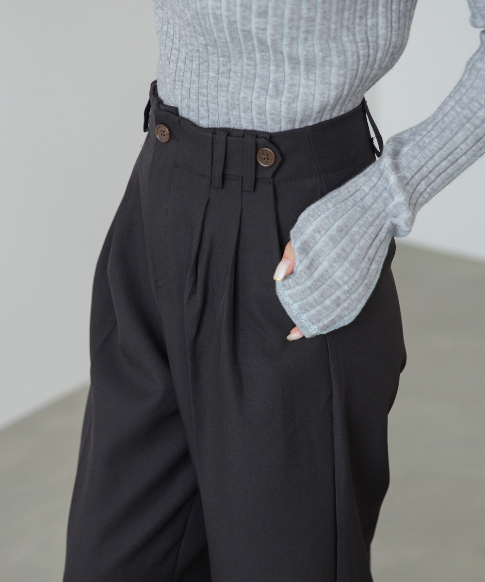 ツータックパンツ