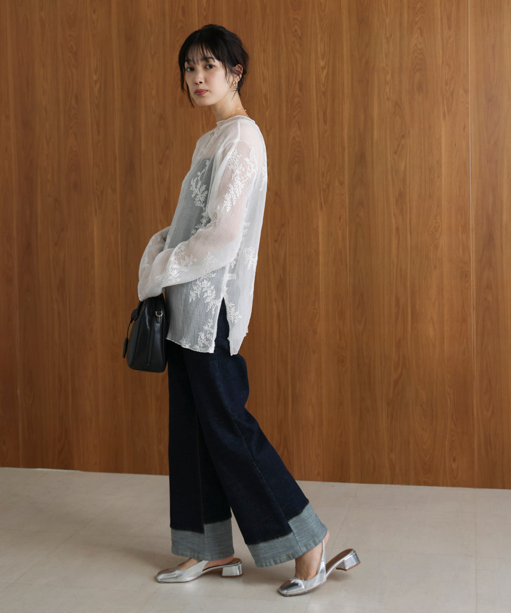 刺しゅうプルオーバー