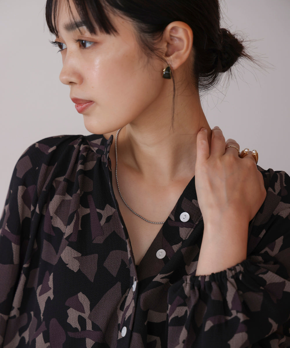 ボールチェーンニレンショートネックックレス