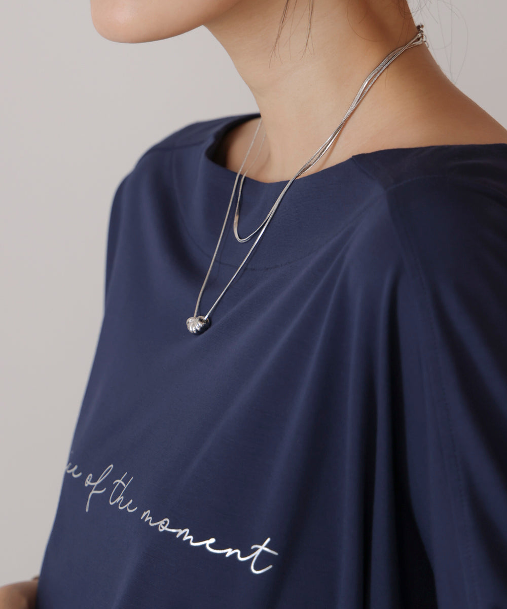 センターメタルループショートネックレス