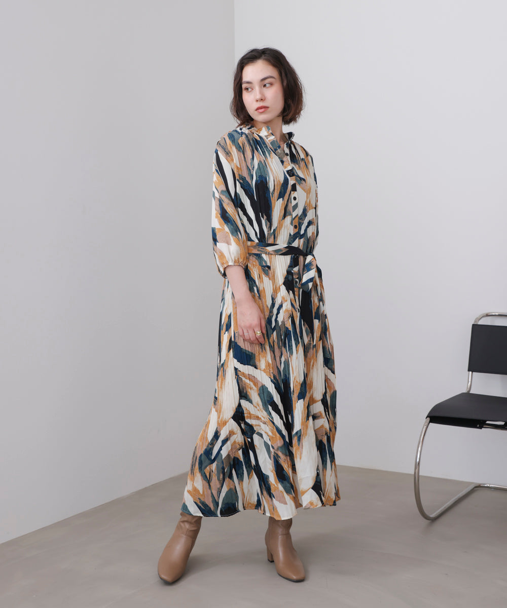 ニュアンスリーフ柄ワンピース