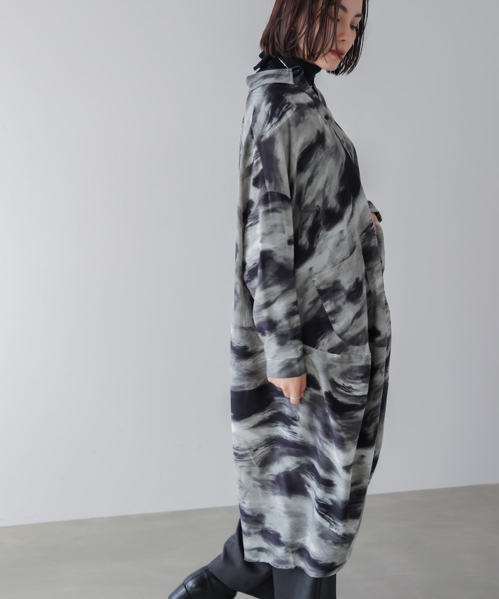 まだら柄ドレープワンピース