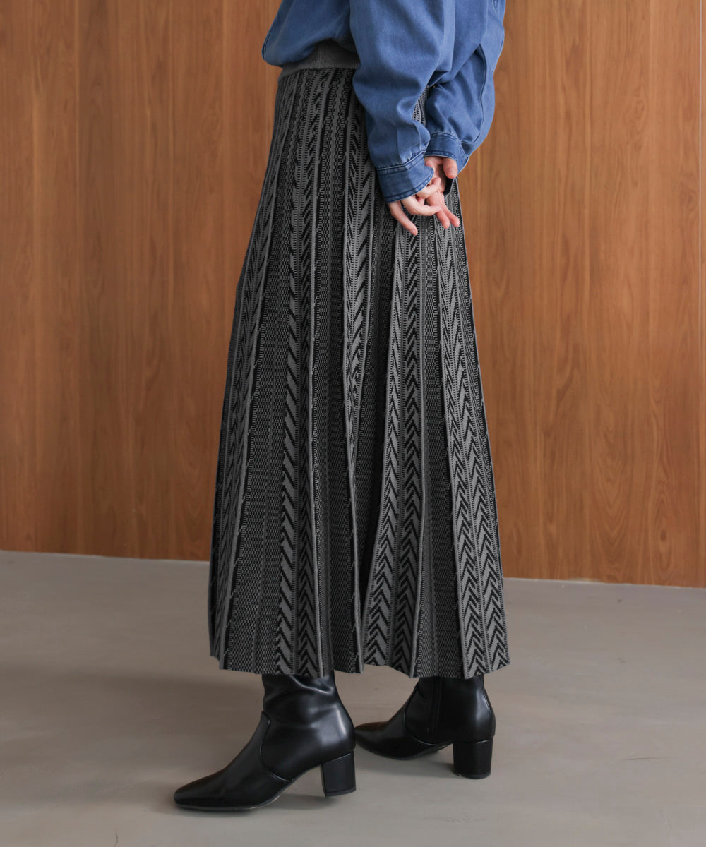 幾何柄ニットスカート