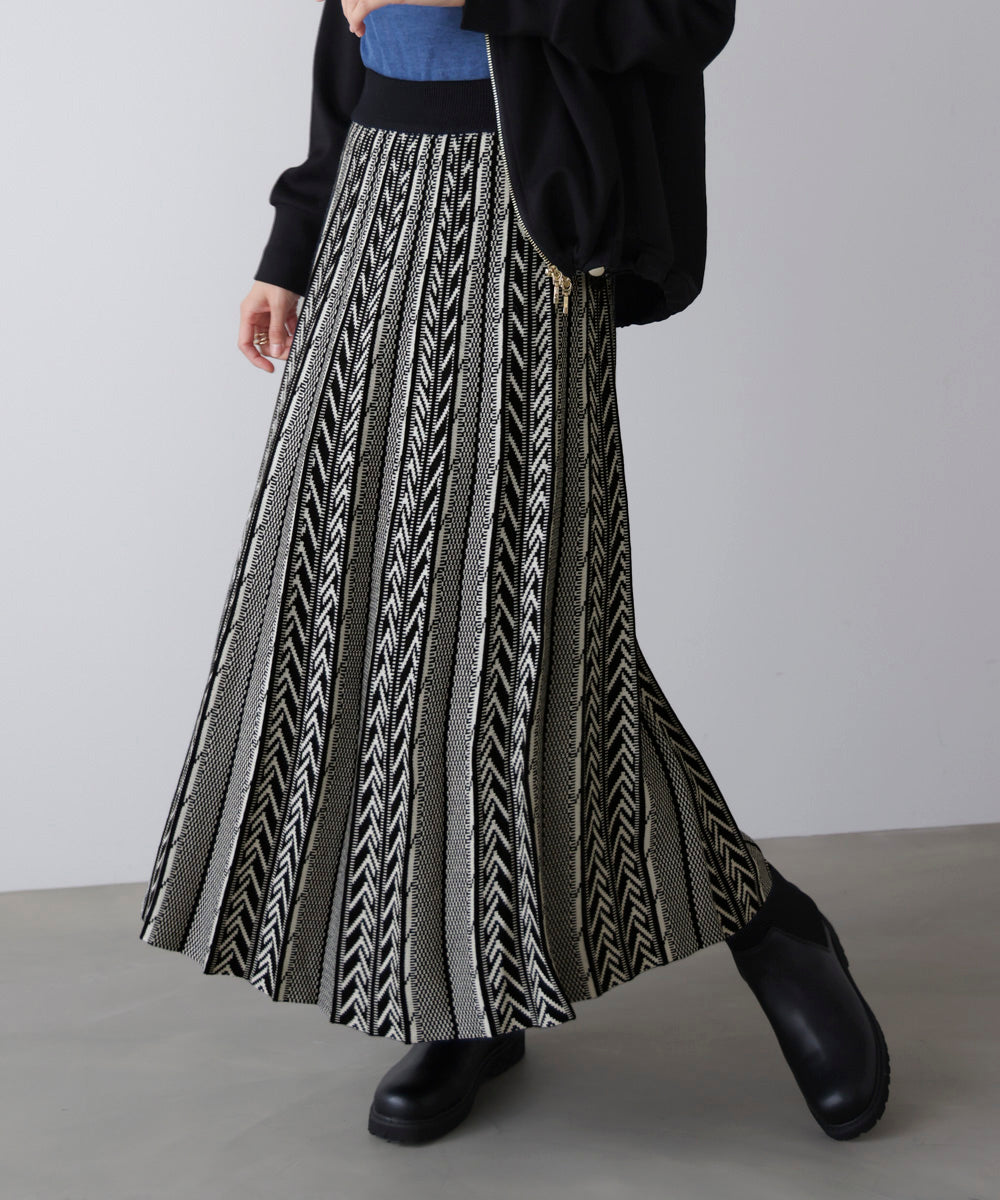 幾何柄ニットスカート
