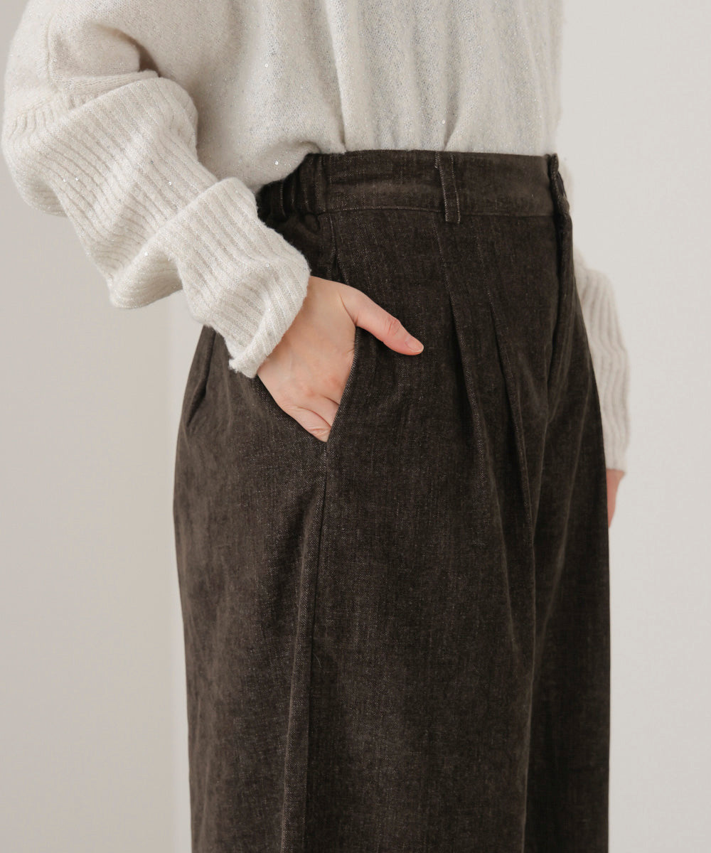 ストレッチベロアライクタックパンツ