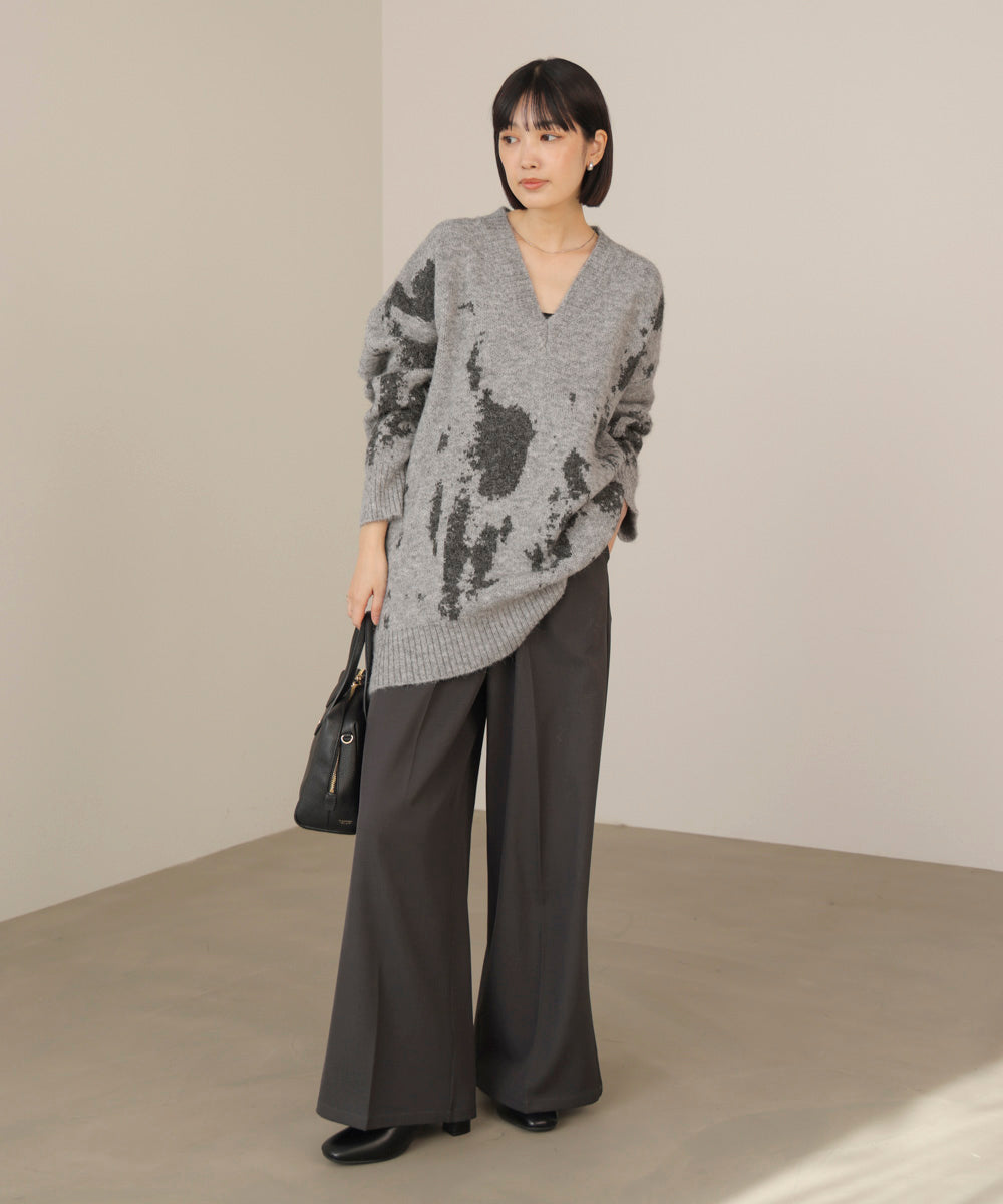 アブストラクト柄ニットプルオーバー