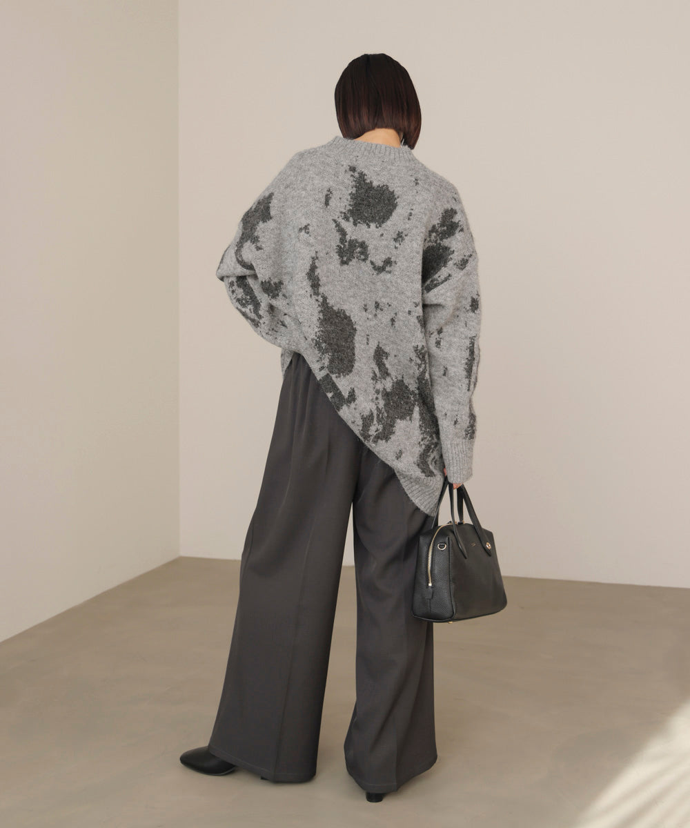 アブストラクト柄ニットプルオーバー