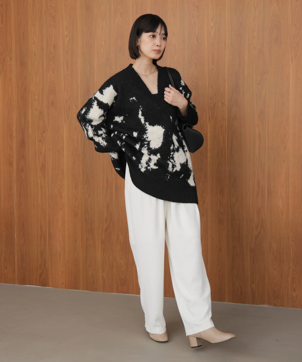 アブストラクト柄ニットプルオーバー