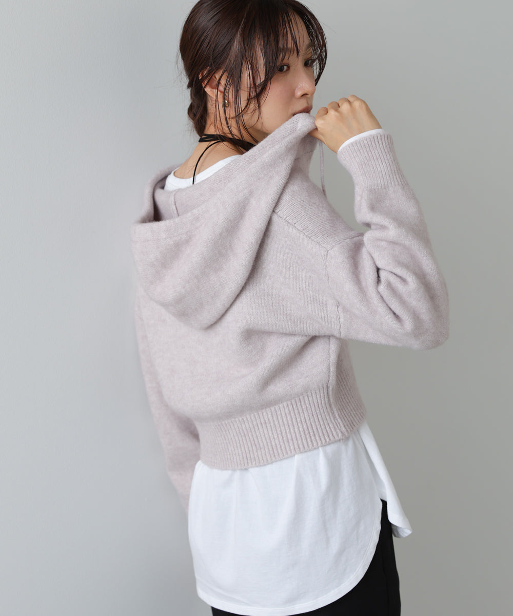 フーディーニットトップス