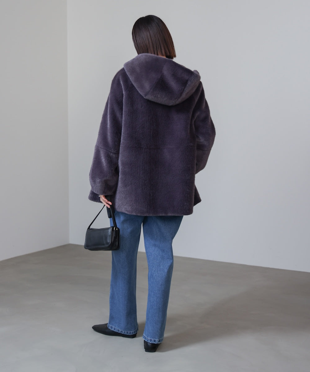 フェイクファーコート