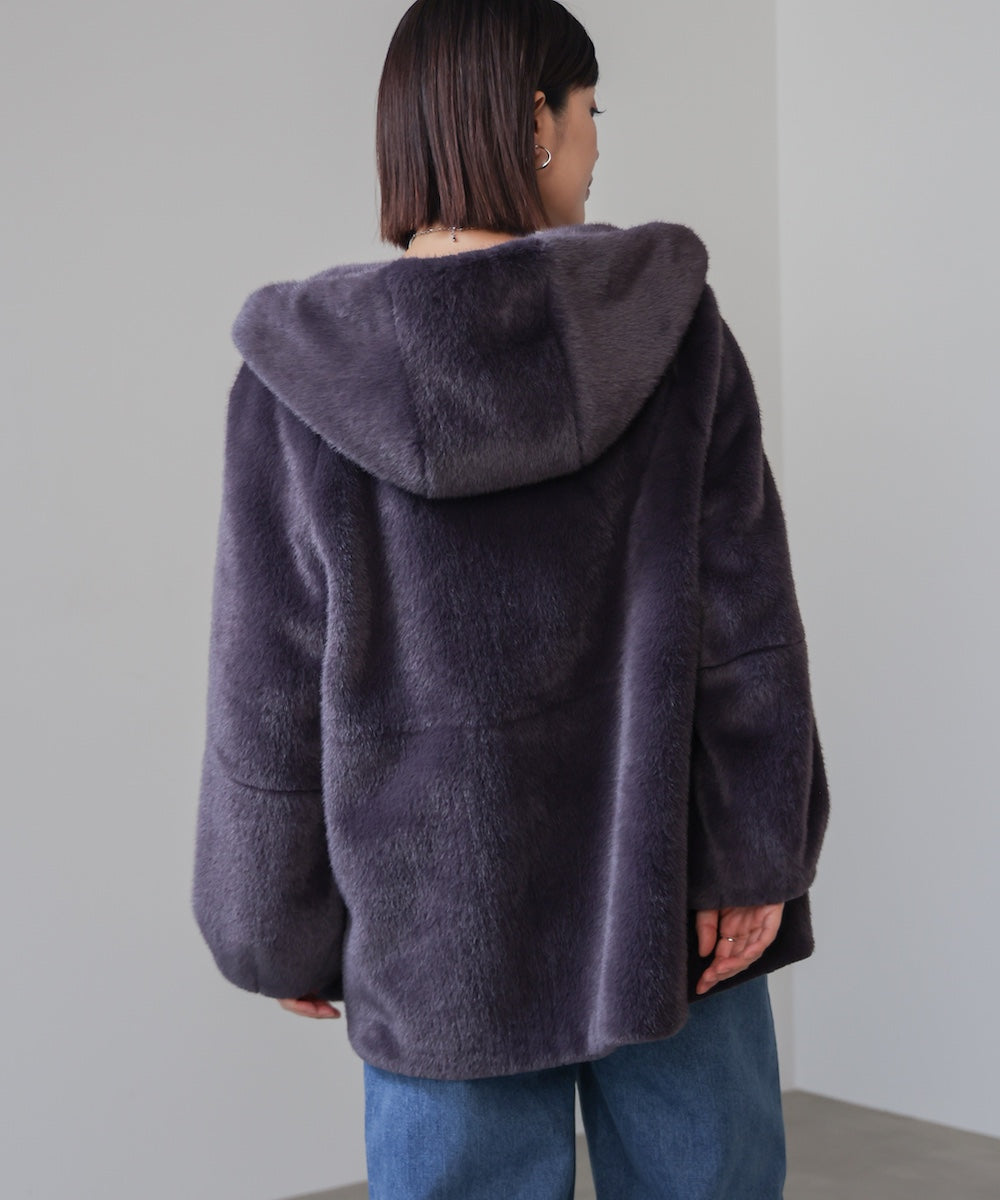 フェイクファーコート