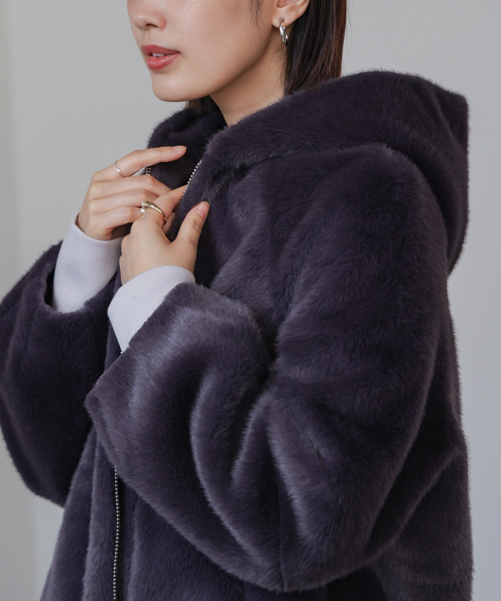 フェイクファーコート