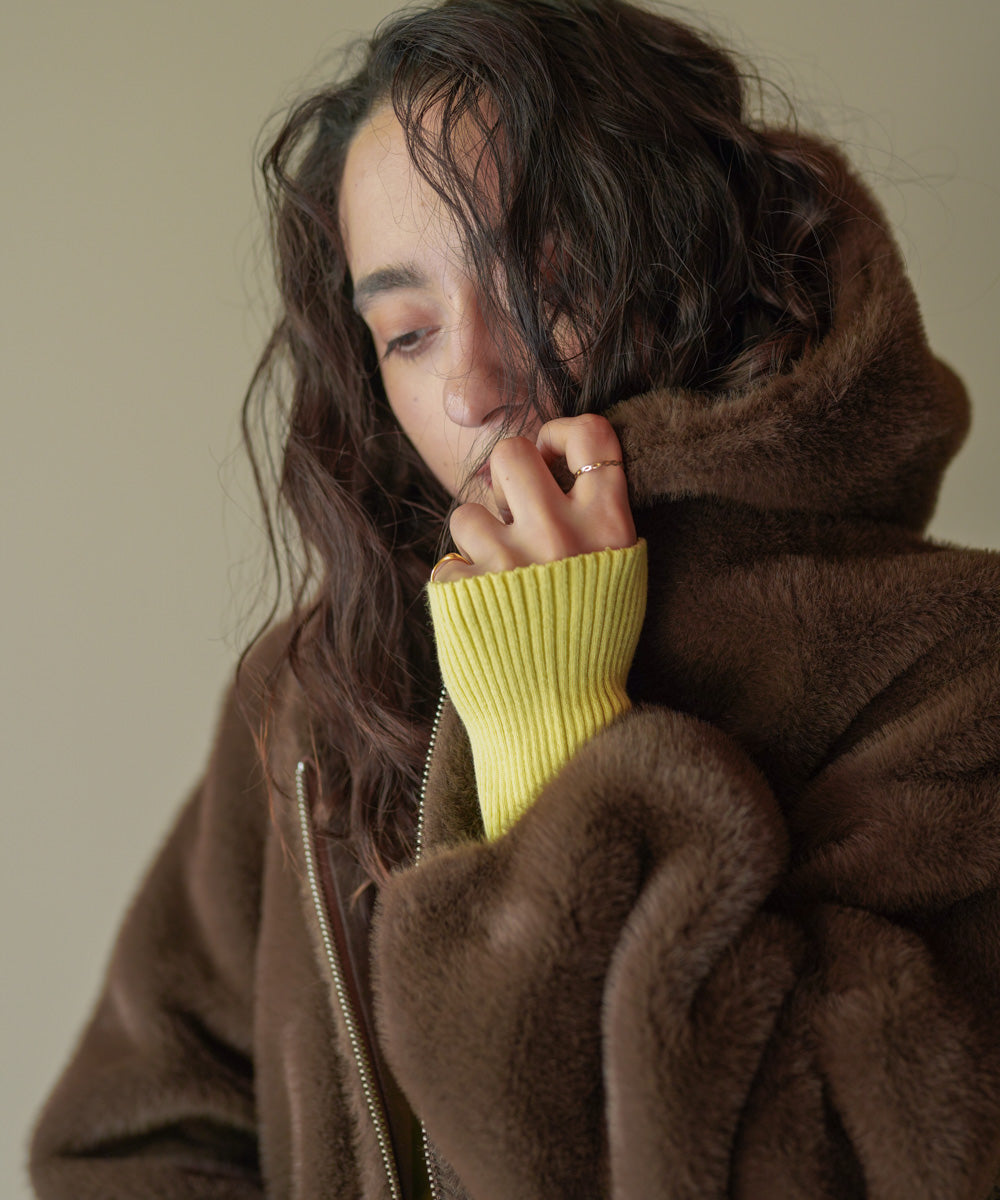 フェイクファーコート