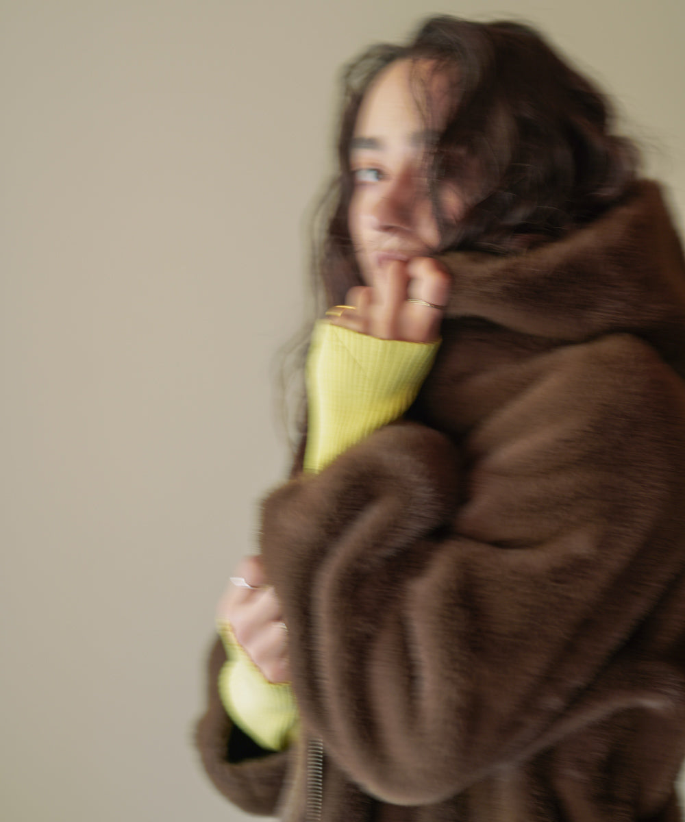 フェイクファーコート