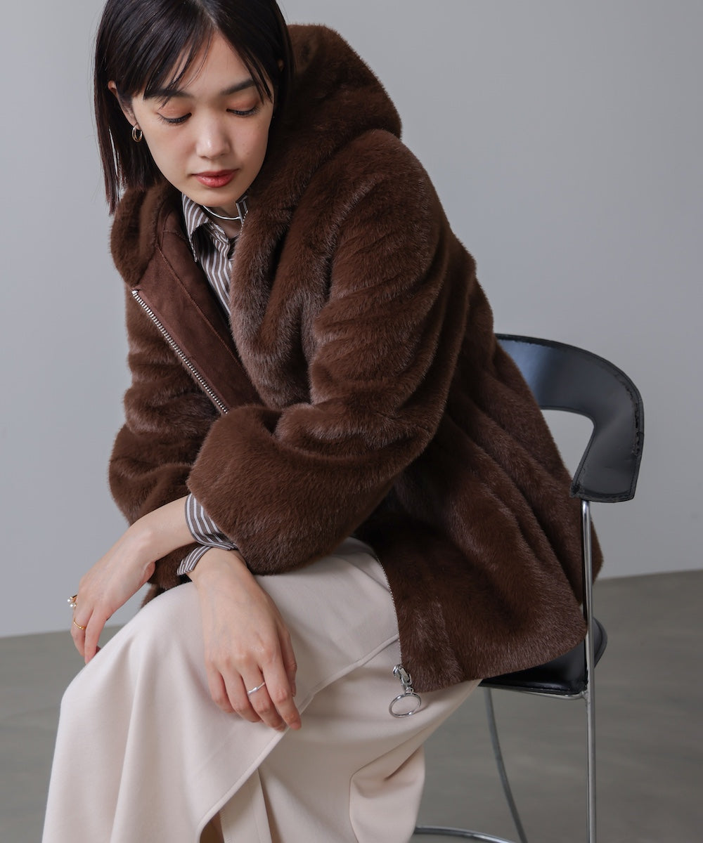 フェイクファーコート