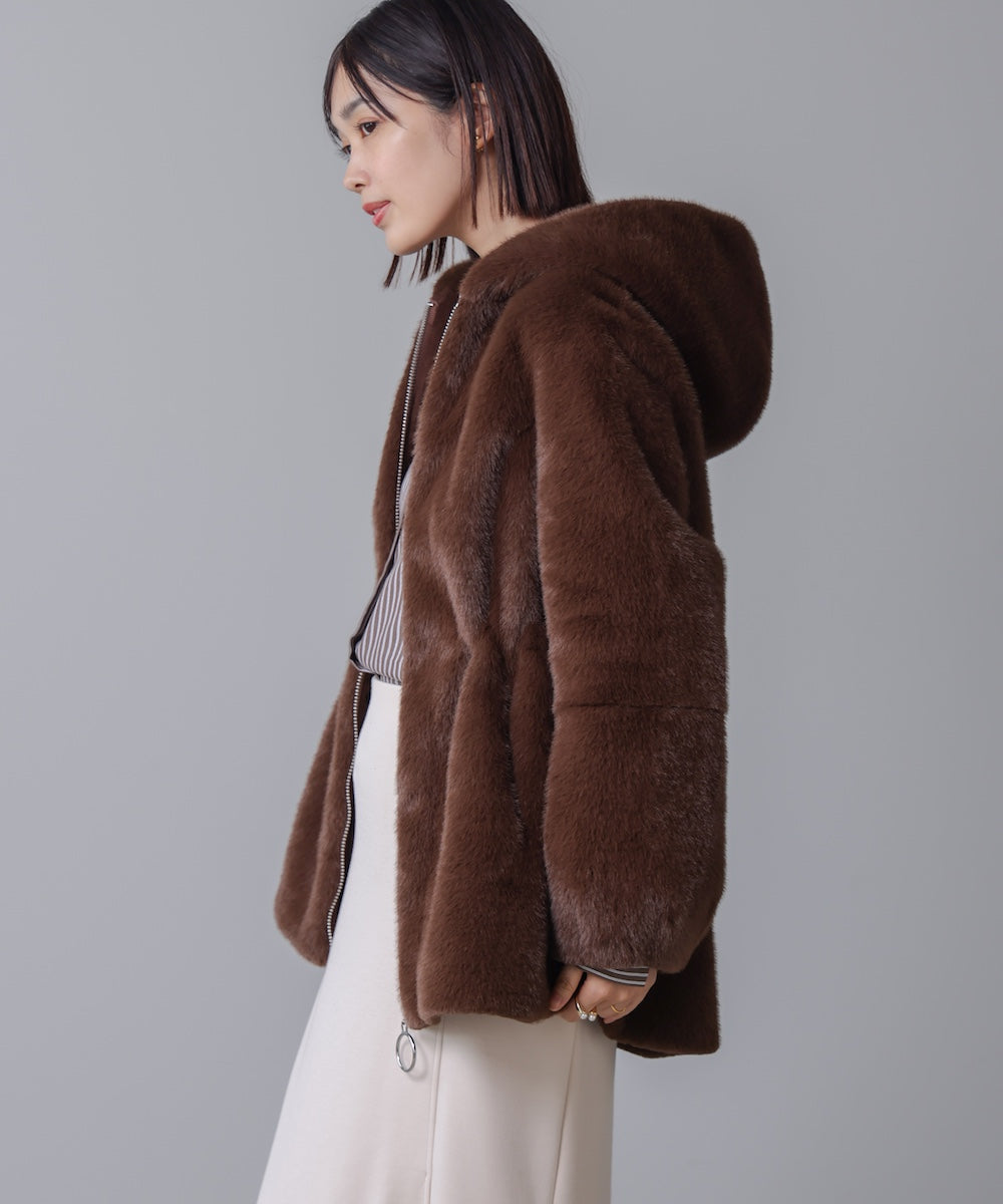 フェイクファーコート